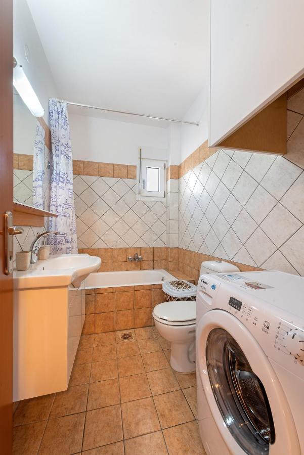 Lagadi Apartment 8 Ласси Экстерьер фото